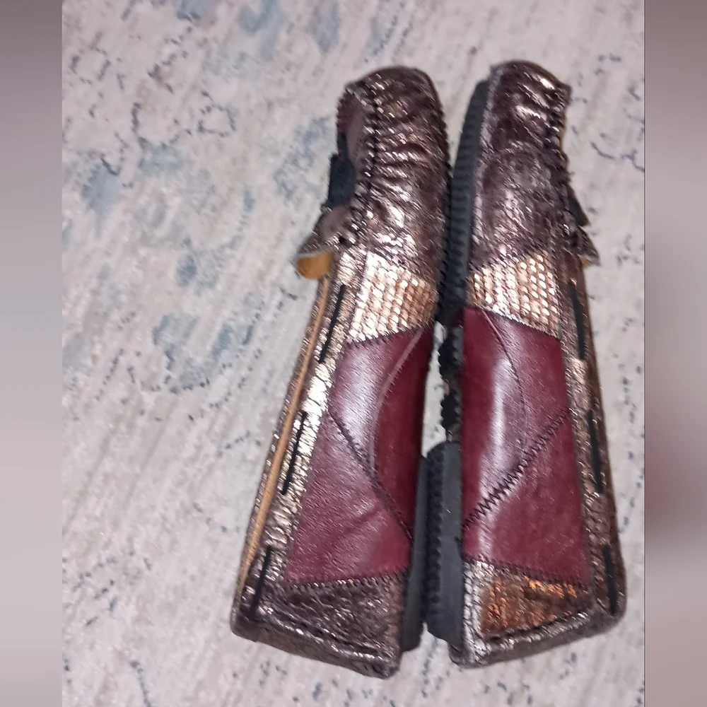 Kenzie Devia snake Print patch Print Slip On Loafers Size 8.5
